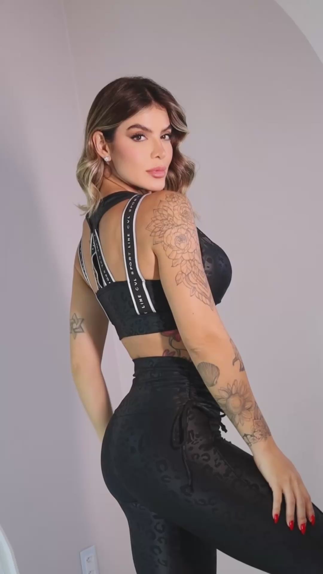 Completo Black Leopard